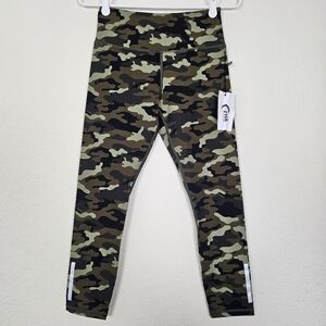 ZYIA Active Camo 7/8 Leggings Soft N Snug Reflective Green NWT Size 4